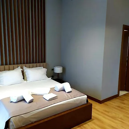 Portik 4* Μπεράτ