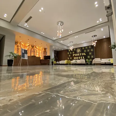 酒店 Portik 4*