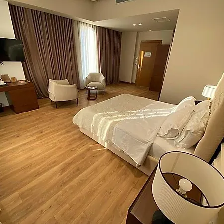 Portik Hotel